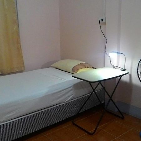 D'S Corner & Guesthouse Phuket Quarto foto