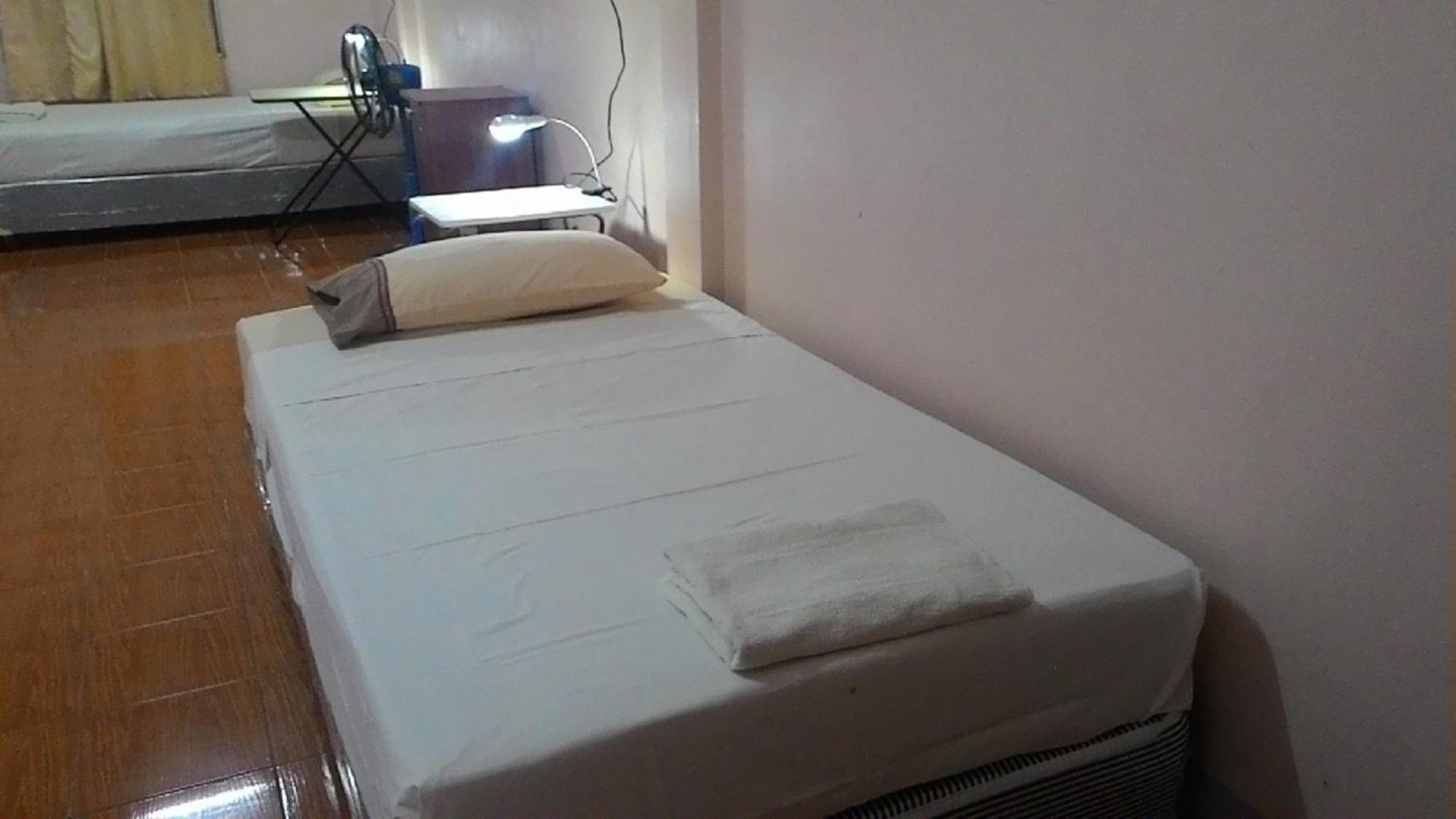 D'S Corner & Guesthouse Phuket Quarto foto